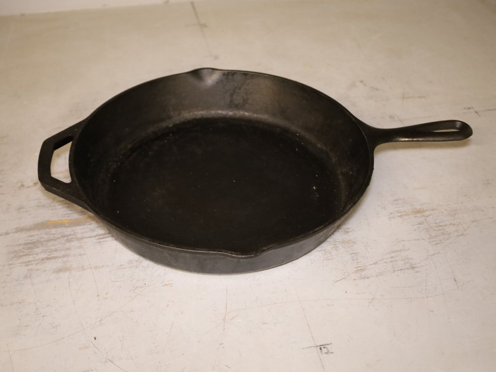12" Lodge Cast Iron Pan