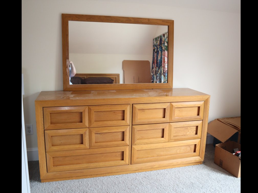 Thomasville Bedroom Furniture Set - complements lot #1012