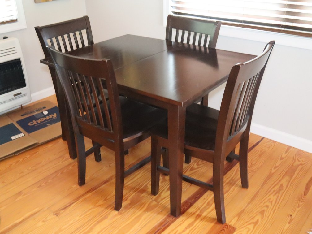 Extendable Dining Set
