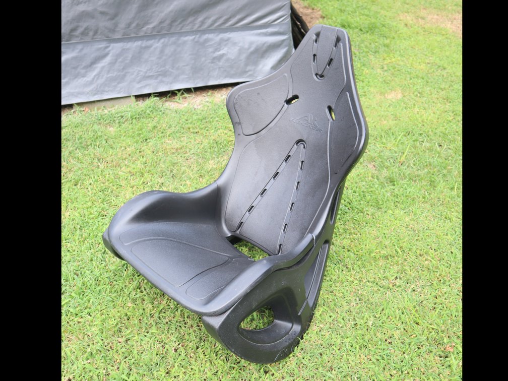 AK Rocker 100 Gaming Chair