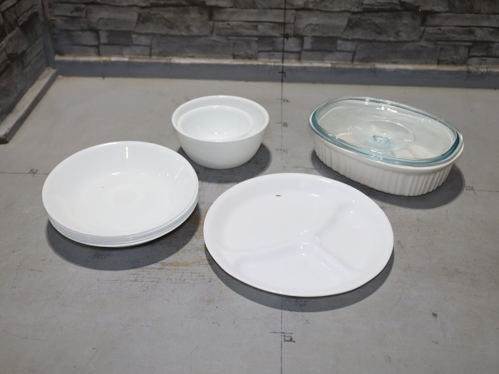 CorningWare Oval Casserole Dish w/ Lid, (2) Nesting Bowls, Divided Plate, & (5) Corelle Soup Bowls