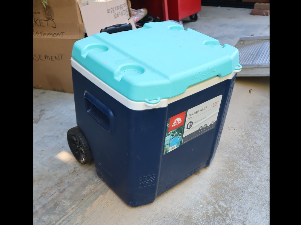 Igloo Transformer 60 Quart Wheeled Cooler