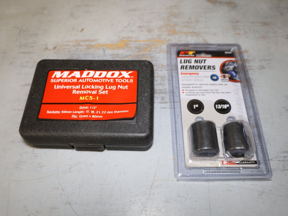 Impact Socket Set w/ Extension Bar & Performance Tool Lug Nut Remover Set (boxed)