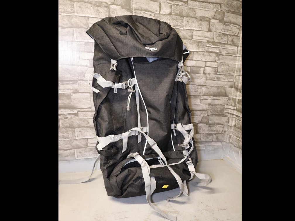 Trespass Large Hiking Backpack w/ Padded Straps & Adjustable Hip Belt
