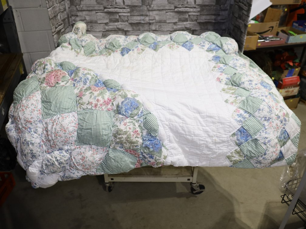 Tufted Floral Puff Quilt w/ Green, Gingham & Floral Print