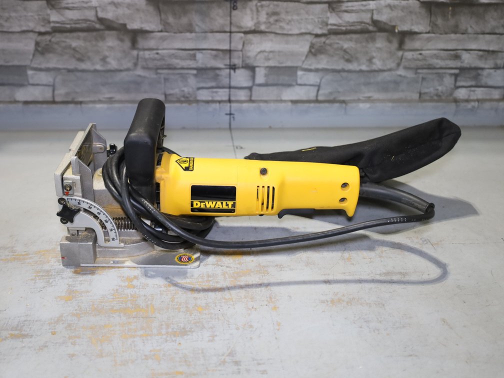 DeWalt DW682 Plate Joiner w/ Metal Case, Instruction Manual