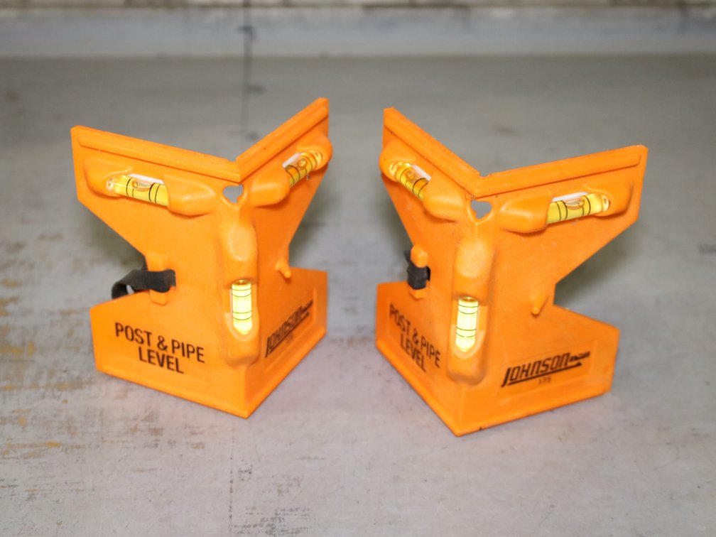 (2) Johnson Post & Pipe Levels