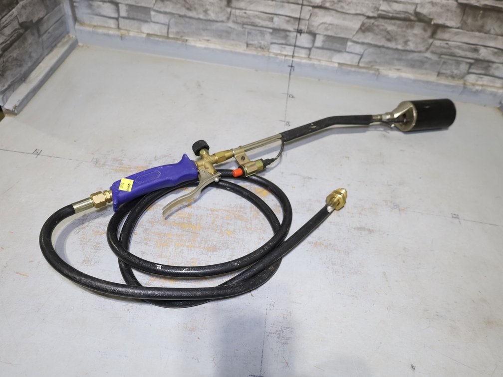 Propane Weed Torch w/ Hose & Trigger Grip.