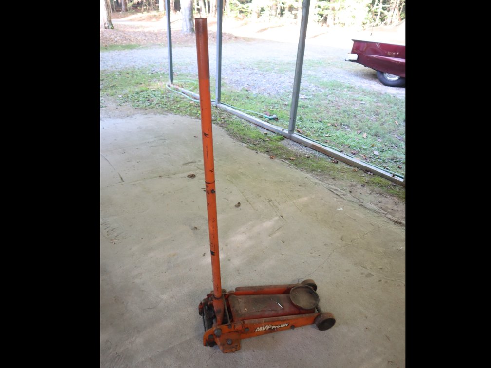 MVP Pro-Lift Hydraulic Floor Jack w/ Handle