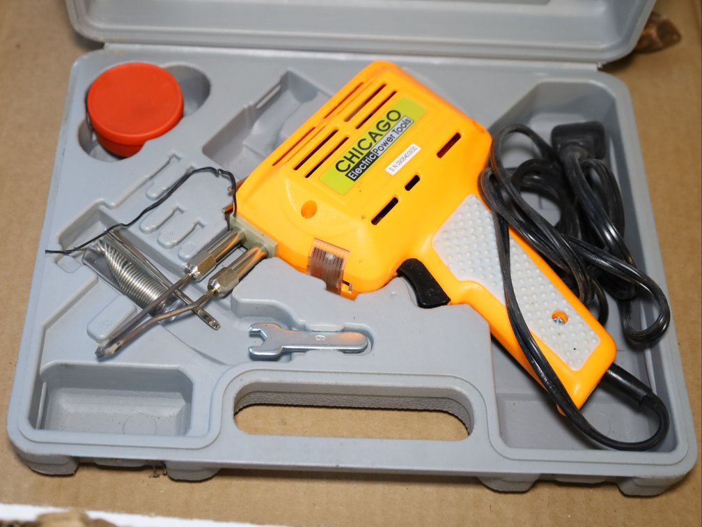 Chicago Electric Power Tools 180-Watt Soldering Gun Kit w/ Case...