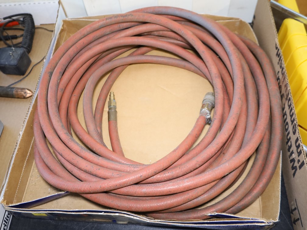 Rubber Air Hose w/ Brass Quick-Connect Coupler & Plug Fittings