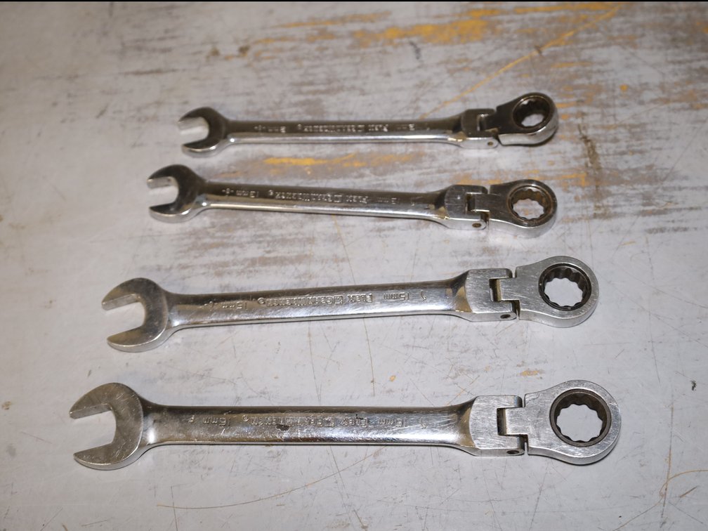 GearWrench Flex-Head Ratcheting Combination Wrenches
