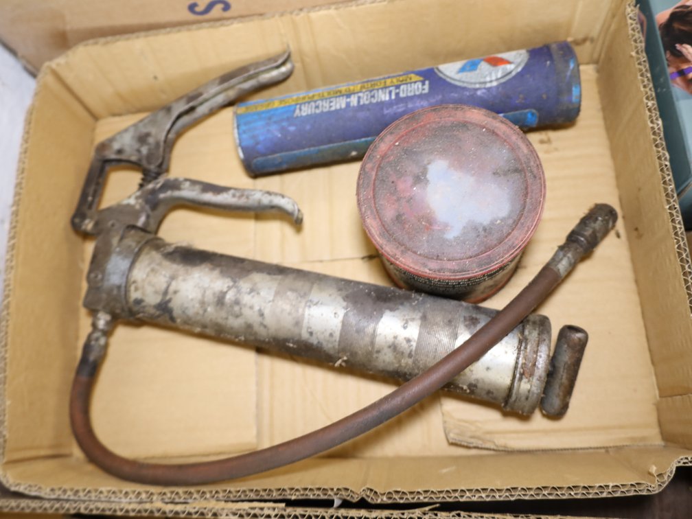 Lever Action Grease Gun