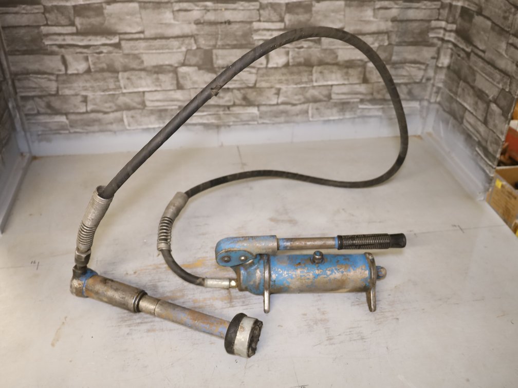 Hydraulic Pump w/ Hose & Ram, Extension Tubes...