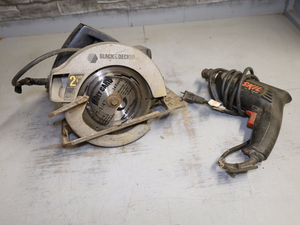 Black & Decker 7 1/4" Saw, Skil Drill, Battery Charger...