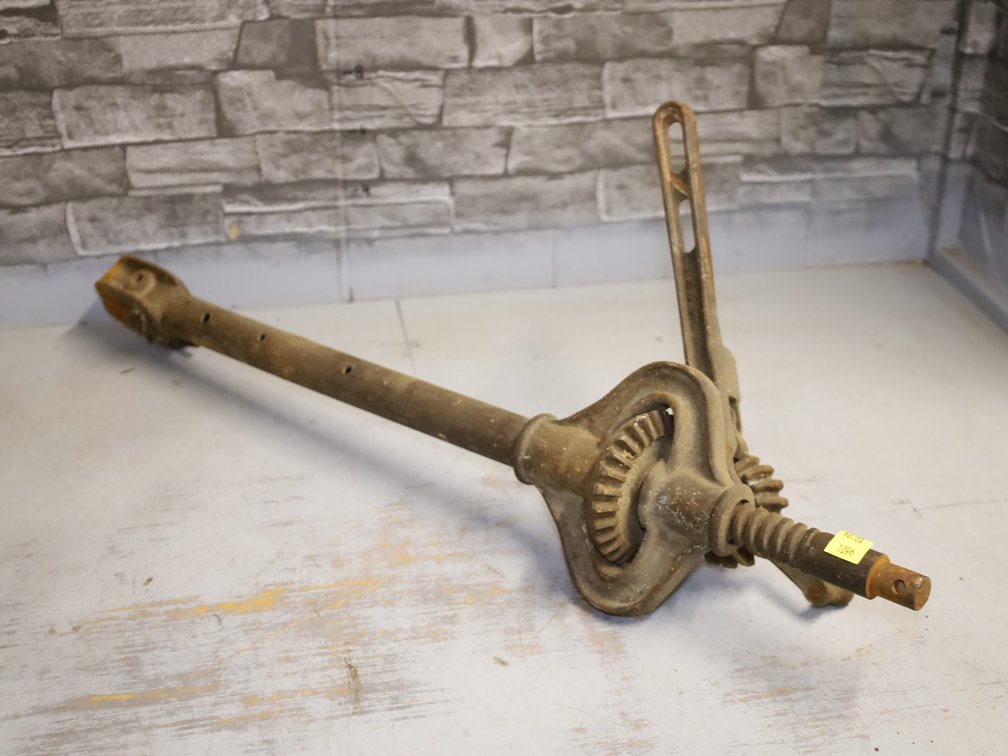 Tractor Steering Gear Assembly & Shaft