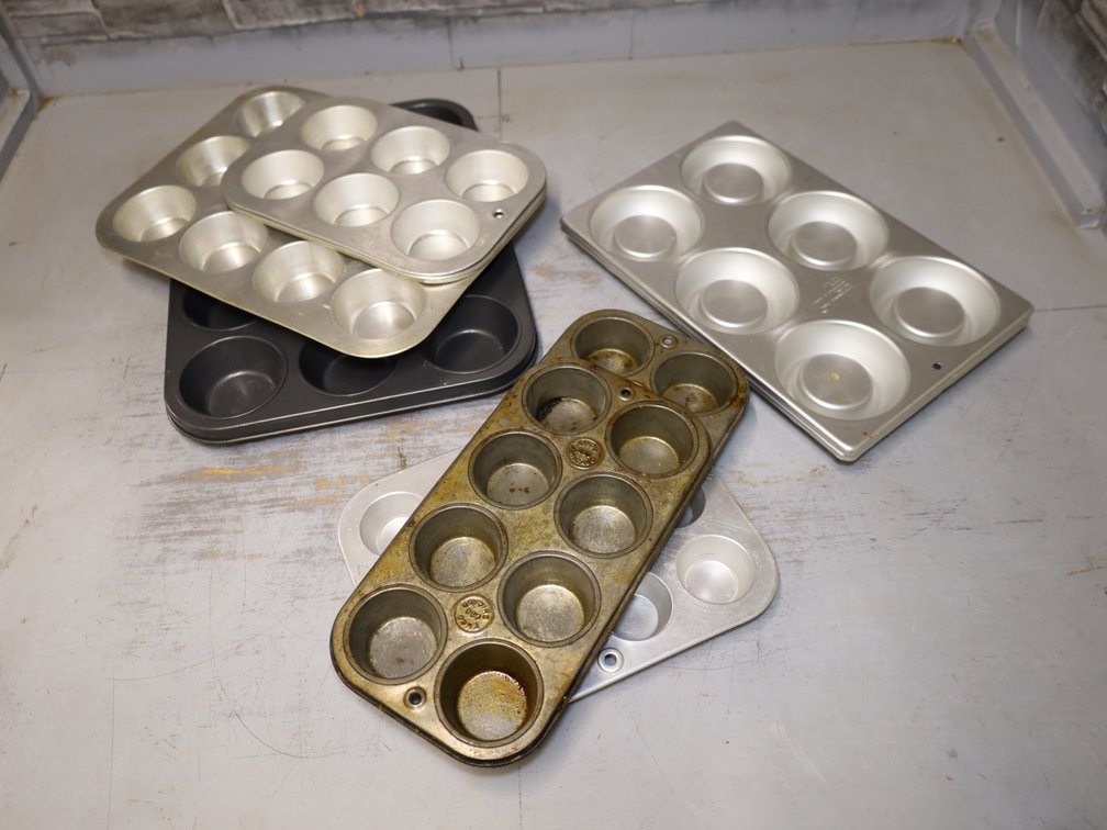 Wilton 10" Cake Circles, Muffin Pans, Loaf Pans...