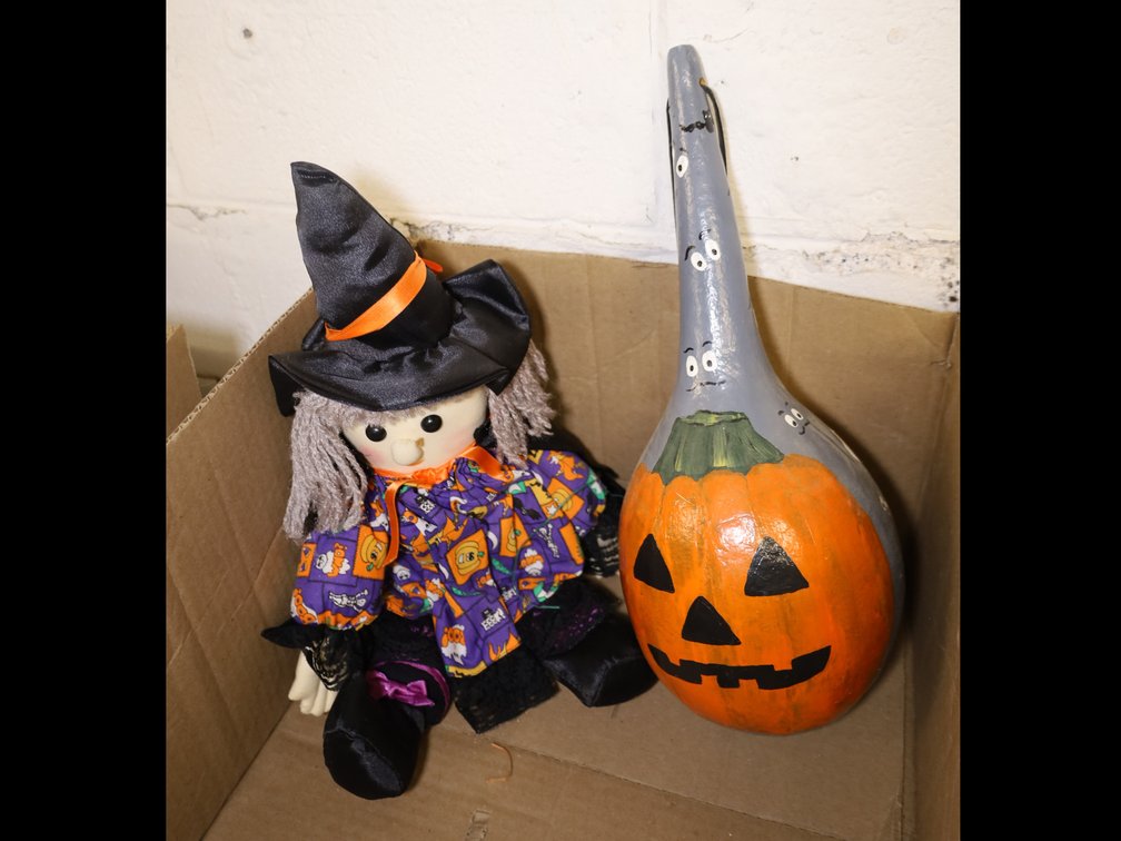 Halloween Decor