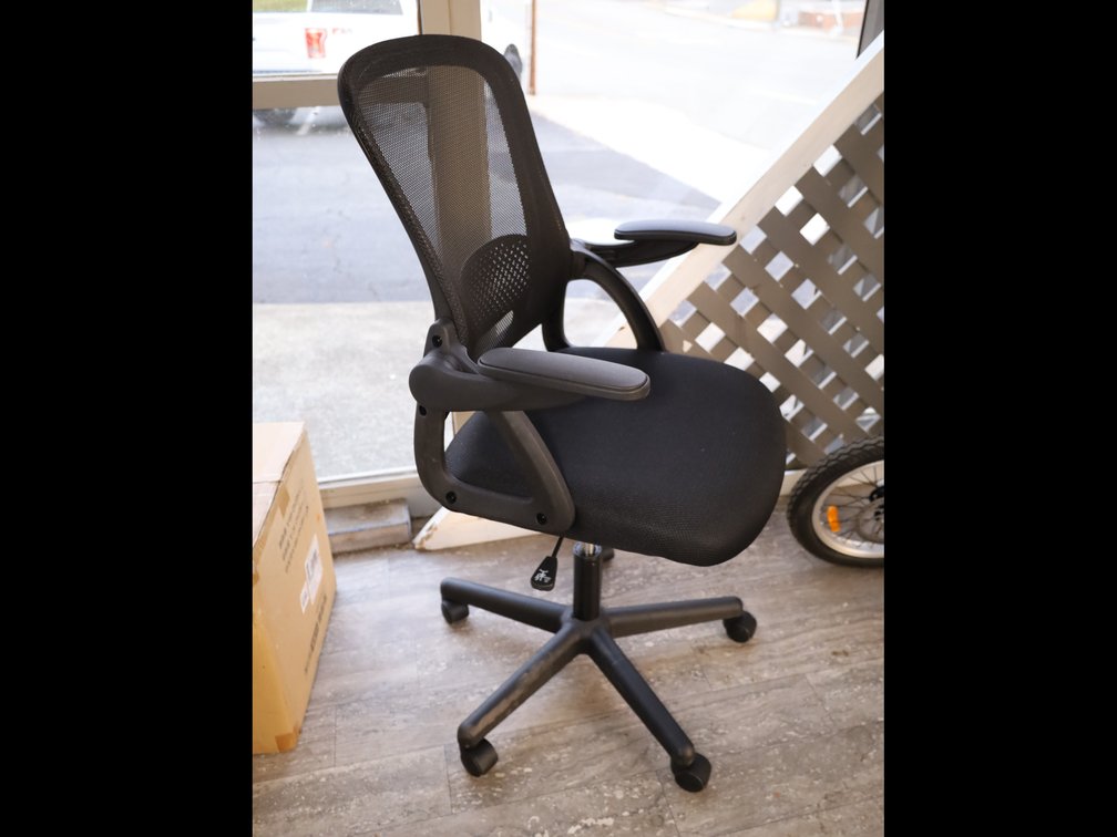 Mesh Back Rolling Office Chair w/ Flip-Up Arms