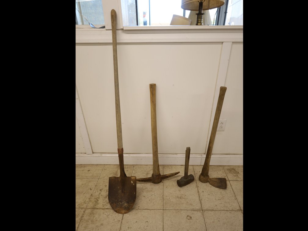 Long Handle Round Point Shovel, Pickaxe, Sledge Hammer & Grub Hoe