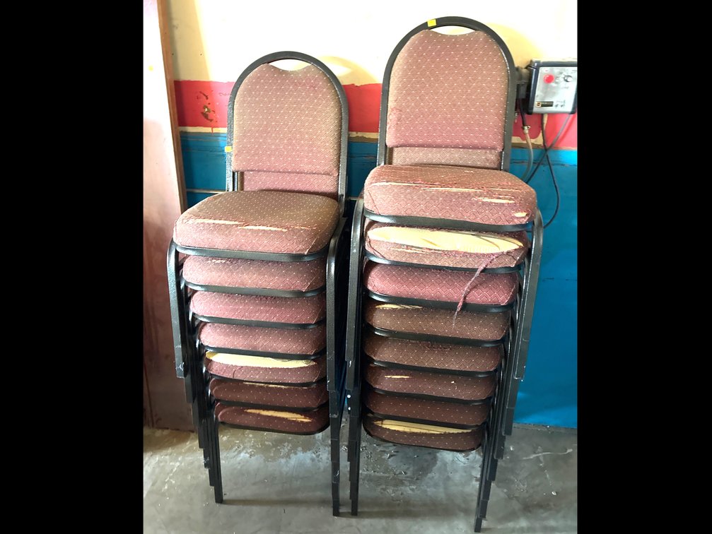 (15) Stacking Banquet Chairs