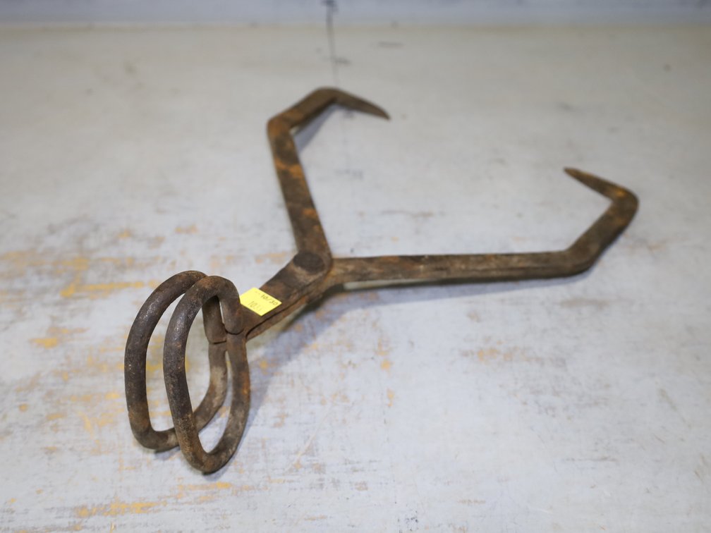 Lot 1033