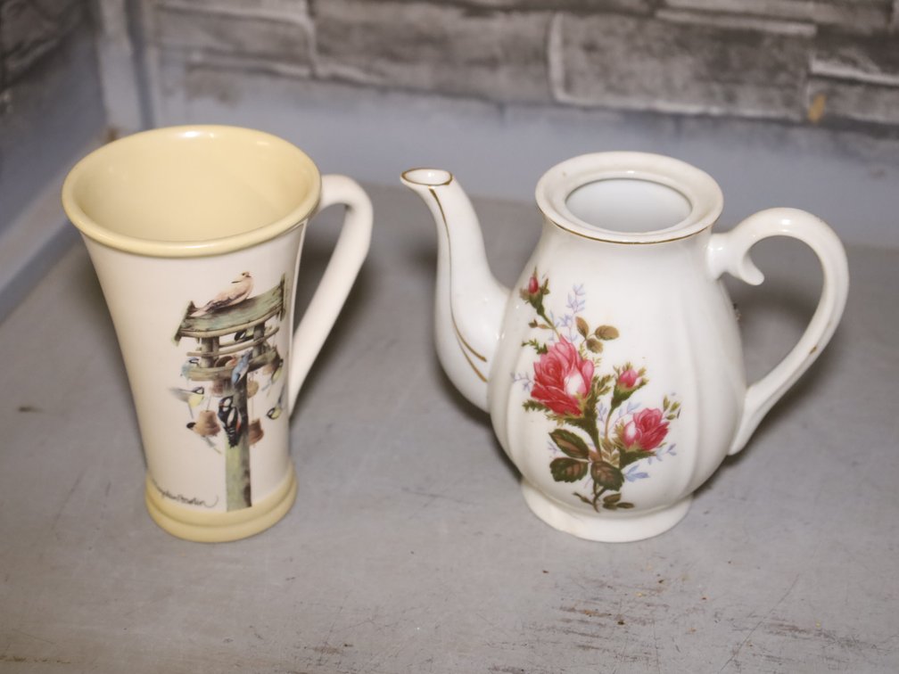 Bird Feeder Mug, Rose Teapot, Fruit Leaf Dish w/ Gold Trim