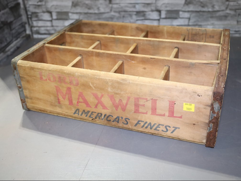 1960s Lord Maxwell wooden soda pop crate box