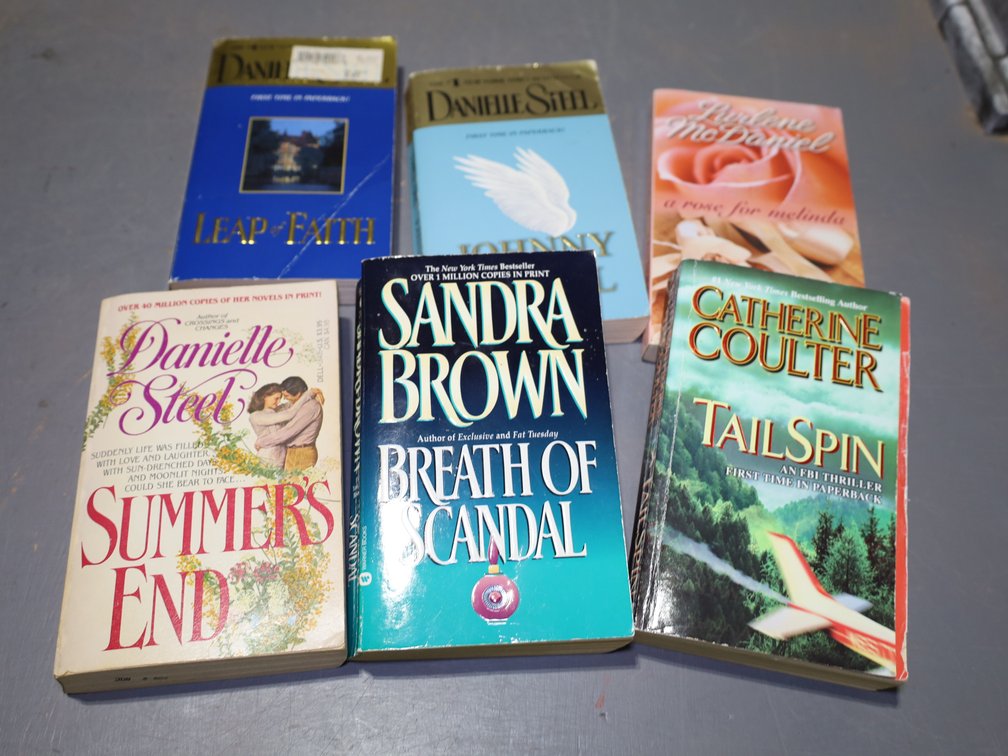 Assorted novels -   see description