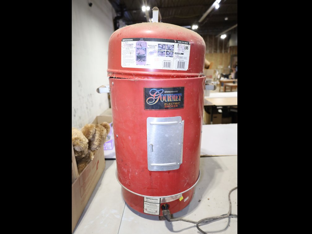 Brinkman gourmet electric smoker/grill 