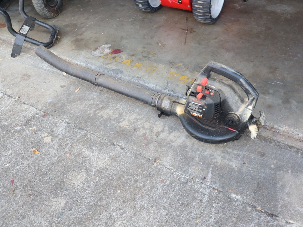 Craftsman gas-powered blower/vac