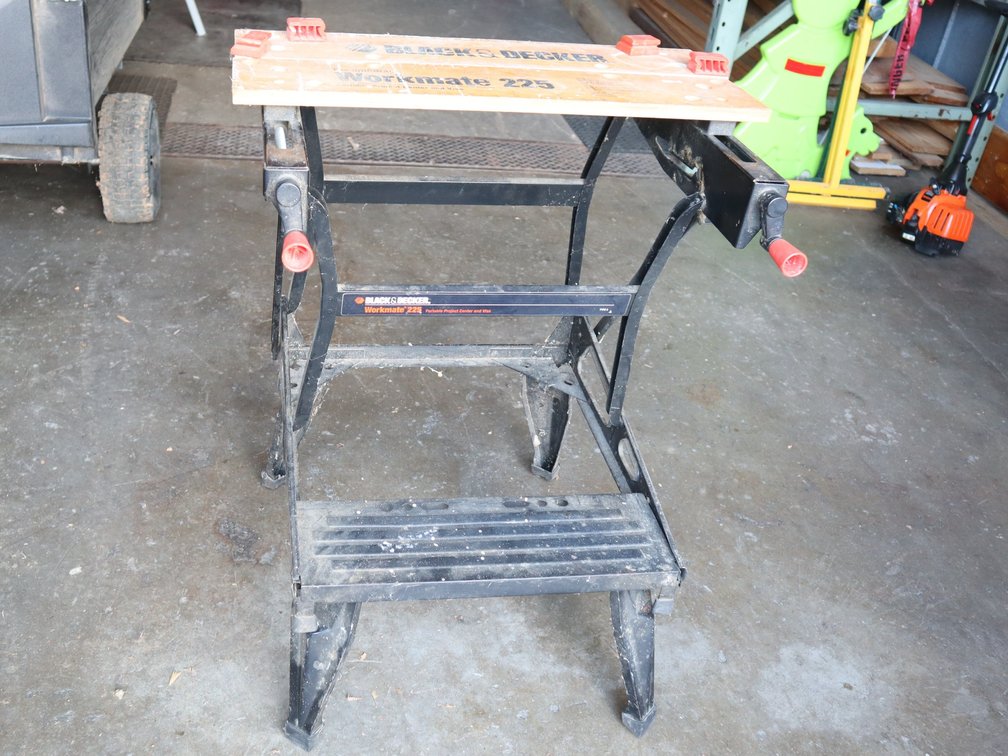 Black & Decker workmate 225 portable project center