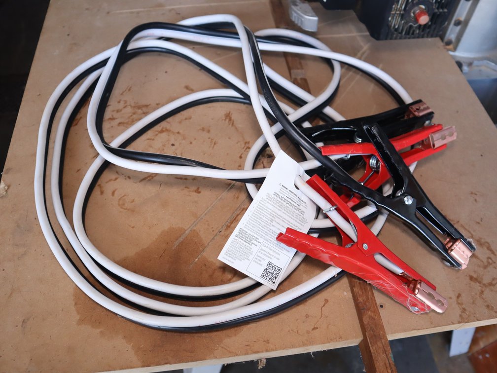 Heavy-duty jumper cables
