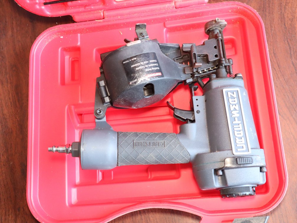 Craftsman coil roofing nailer in case