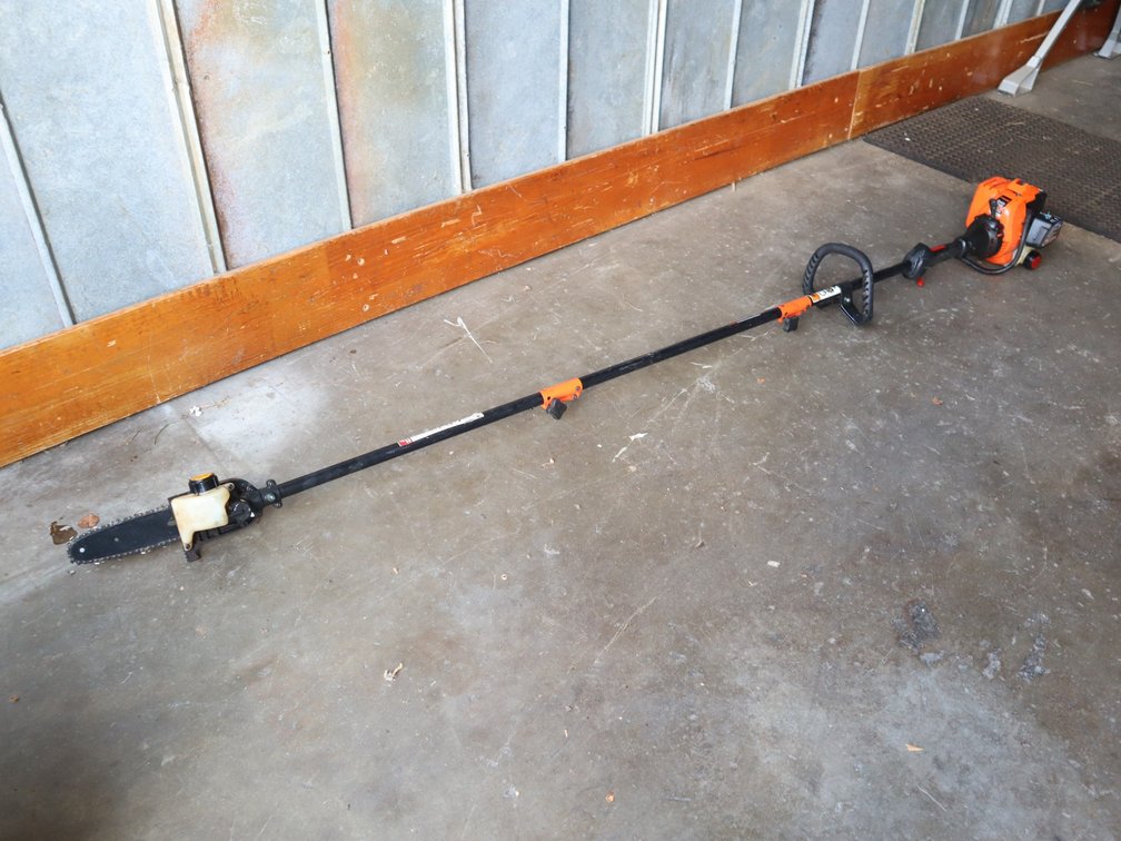 Remington quick-start gasoline-powered pole saw