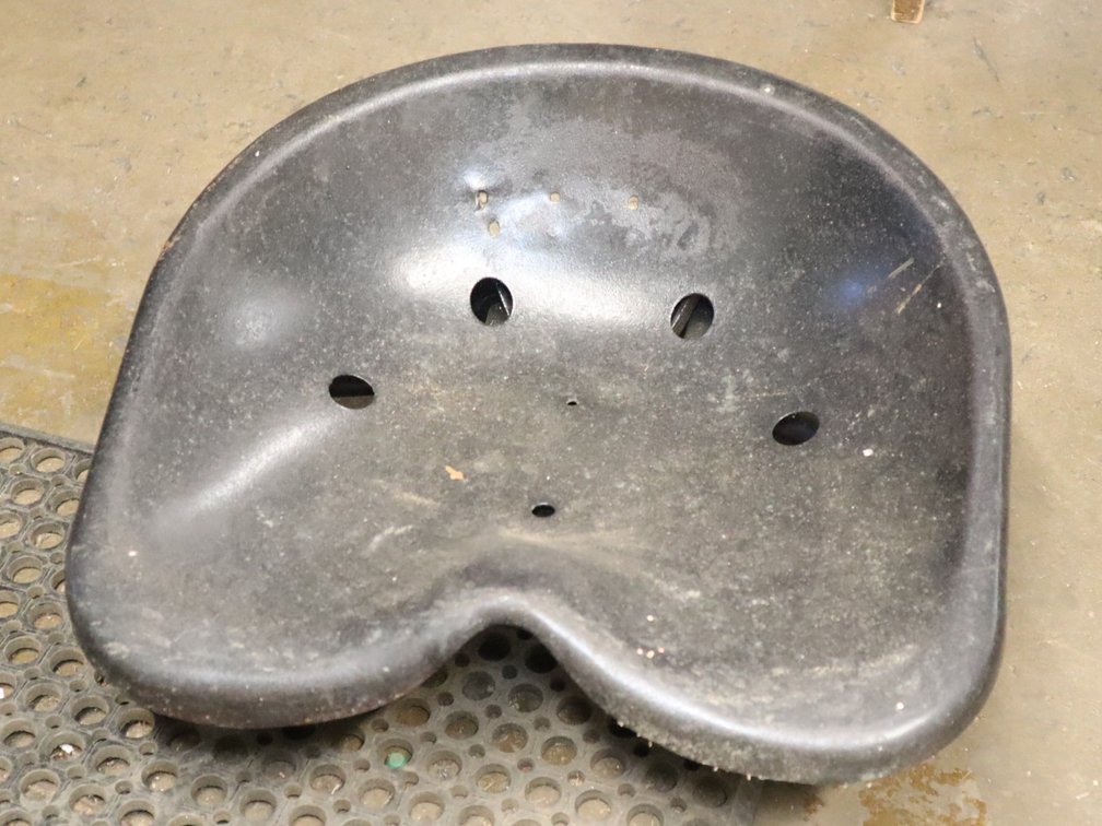 Tractor seat