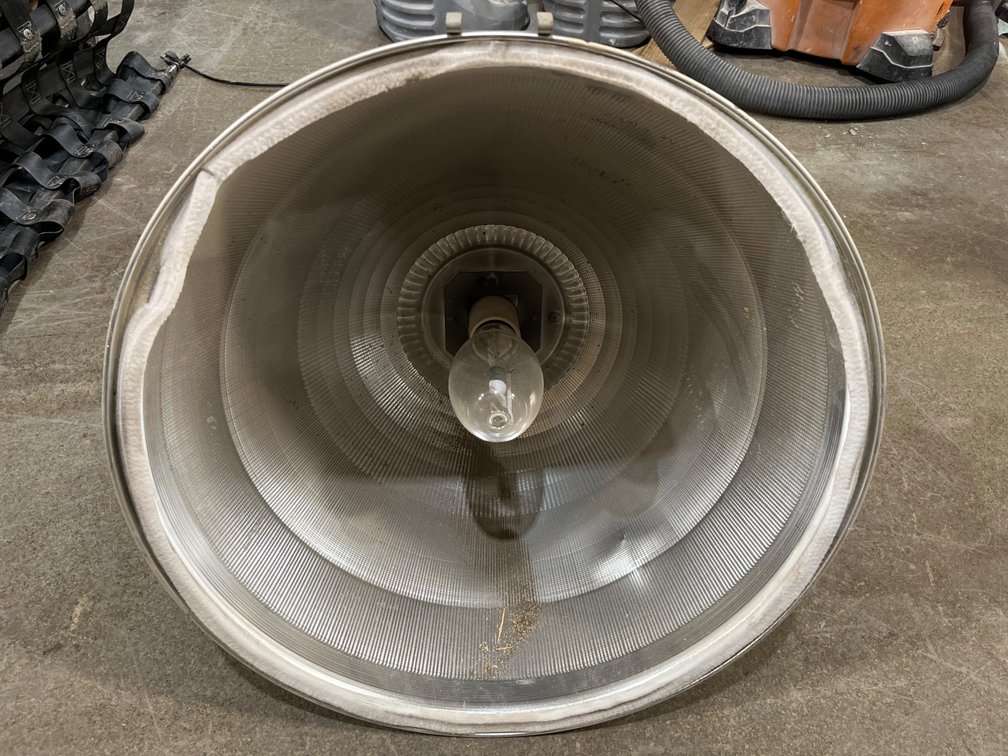 Elba-Ta Industrial Light Fixture