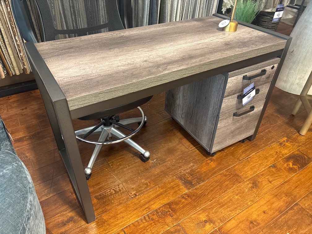 Wood Desk w/ 3-Drawer Rolling Cabinet and Office Chair