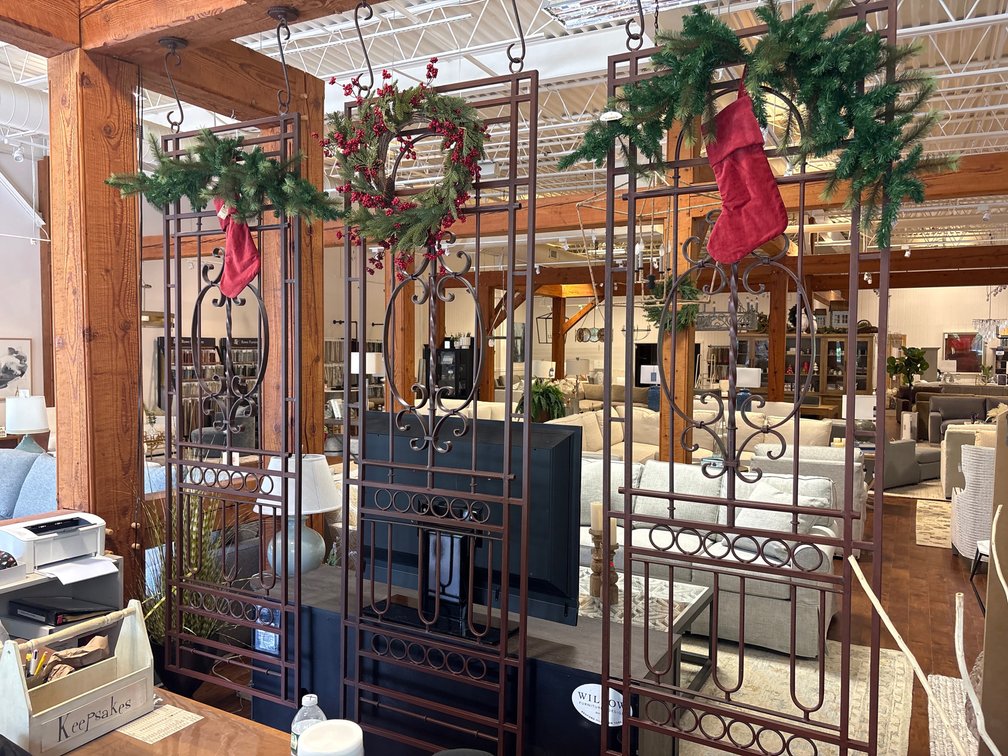 {Each} Hanging Metal Garden Trellis Panel