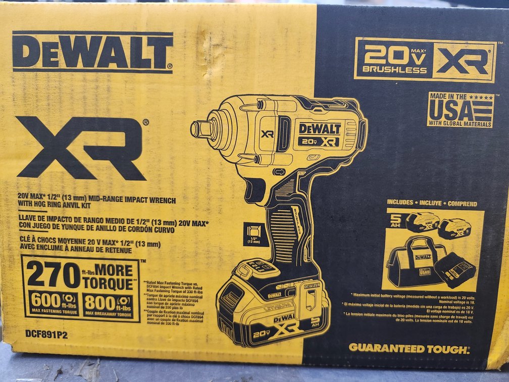 DeWalt DCF891P2 20V MAX XR 1/2" Mid-Range Impact Wrench Kit w/ Hog Ring Anvil