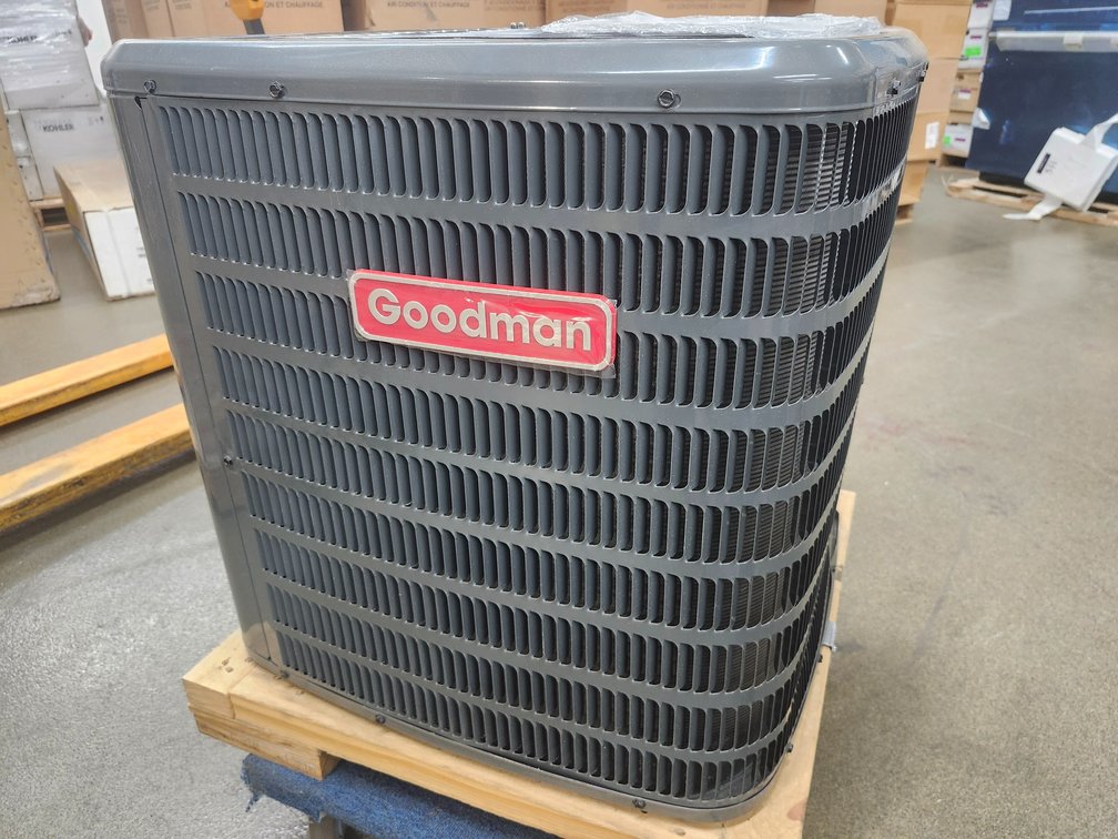 Goodman 1.5 Ton 13.4 SEER2 R32 Cooling Only Condenser (GLXS3BN1810) (Damaged)