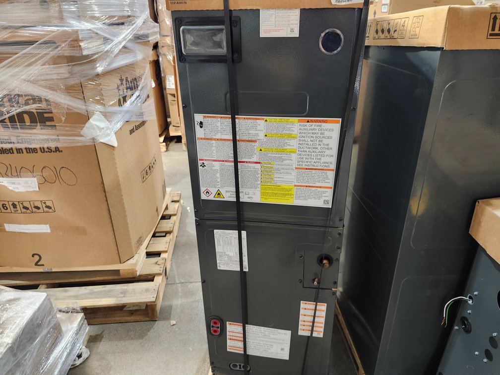 Goodman 3 Ton R32 Multi-Position ECM-Based Air Handler With Internal TXV (AMST36BU1300)