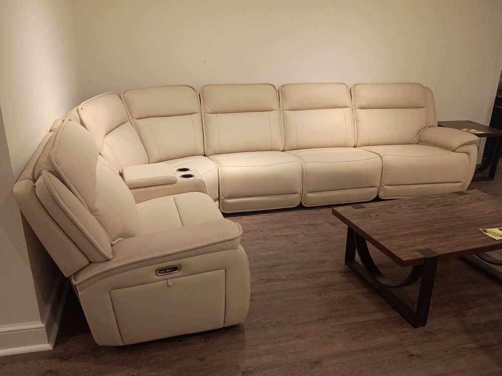 Image for Huffman Koos Furniture - Watchung, NJ