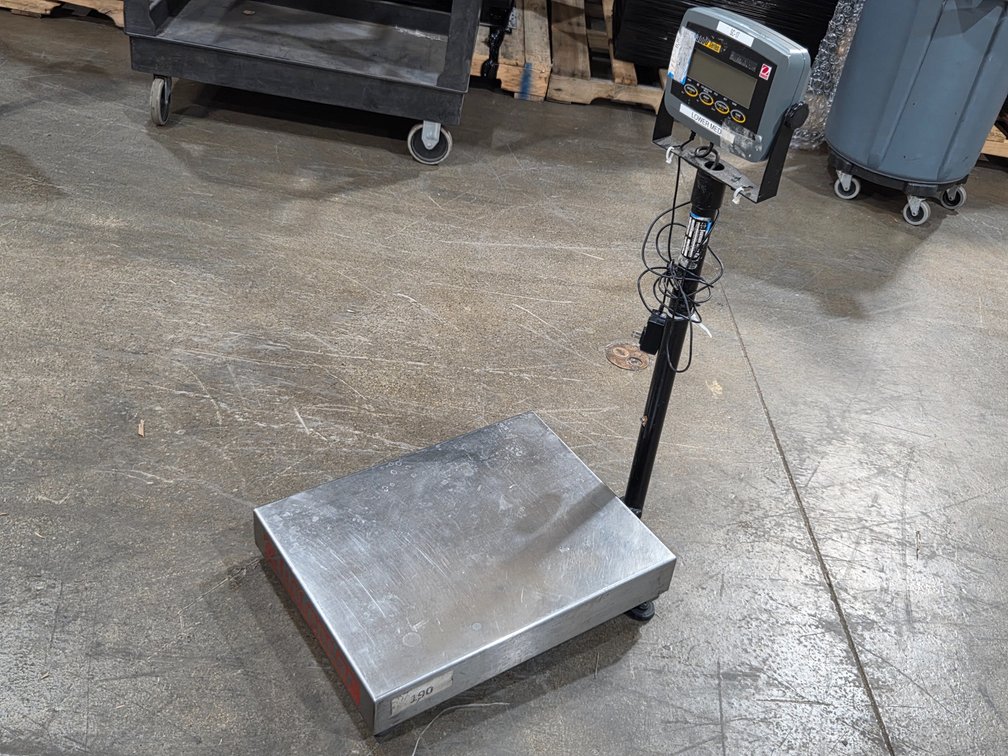 OHAUS Defender 3000 Digital Scale