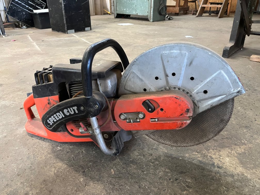 Diamond Products SC7314, 14" Speedi-Cut Gas Masonry Cut-Off Saw (non-operational)