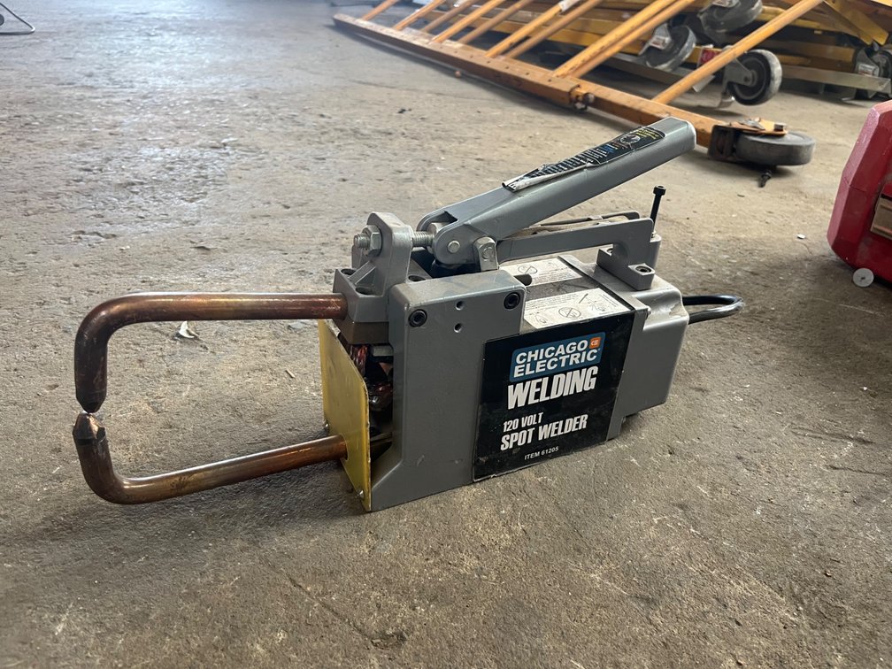 Chicago Electric 120V Spot Welder