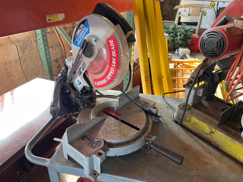 Delta 36-075, 10" Compound Power Miter Saw