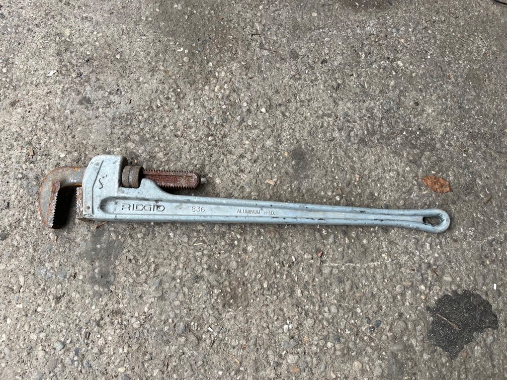 Ridgid 36" Aluminum Pipe Wrench