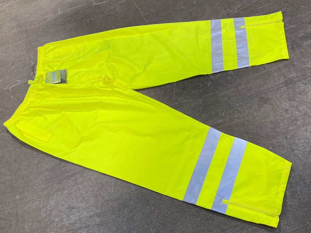 {each} Boss 3XL Hi-Visibility Rain Pants