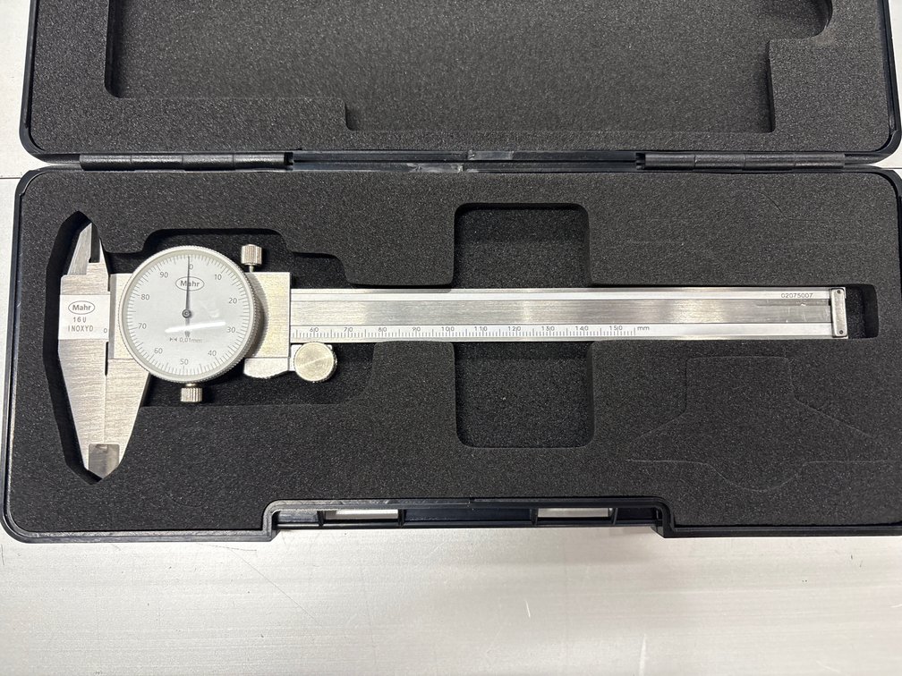 Mahr Marcal 16U Analog Caliper